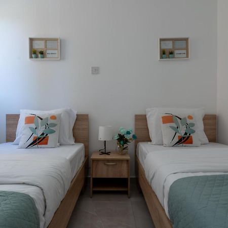Andrea 3-Bedroom Apt In Mackenzie Larnaca Buitenkant foto