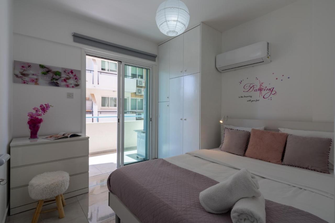 Andrea 3-Bedroom Apt In Mackenzie Larnaca Buitenkant foto